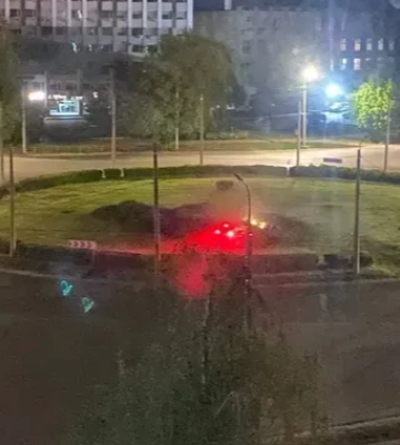 У Луцьку біля «Глобуса» авто вилетіло на кільце 