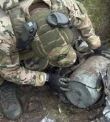 На Кіровоградщині поліцейські вибухотехніки знищили бойову частину ворожого БпЛА