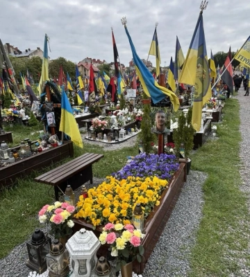 Міністри ЄС у Львові вшанували пам’ять полеглих захисників