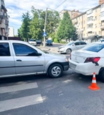 В ДТП у Рівному постраждали двоє осіб