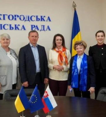 Міський голова Ужгорода Богдан Андріїв зустрівся з депутаткою Європарламенту Любіцею Карвашовою