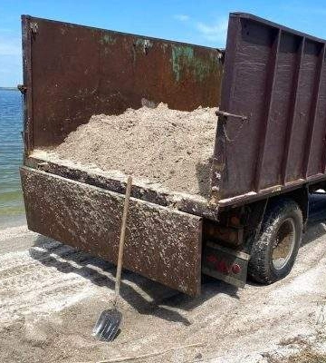 Притягнуто до відповідальності порушника за незаконний видобуток піску