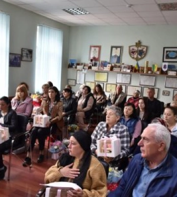 У Тячеві вшанували матерів і дружин загиблих Героїв напередодні Дня матері