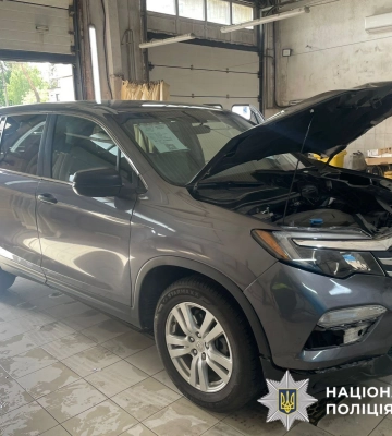 На Київщині автомобіль Honda Pilat на автомийці збив 16-річного хлопця, - поліція