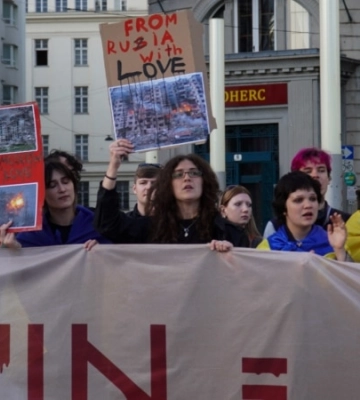 Проросійська хода і український протест: як у Відні минуло 9 травня