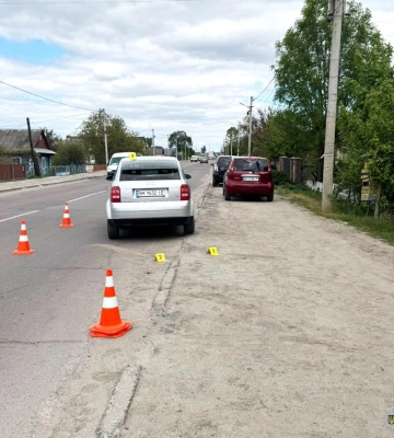 Житель Сарненщини наїхав на поліцейського, який перевіряв документи