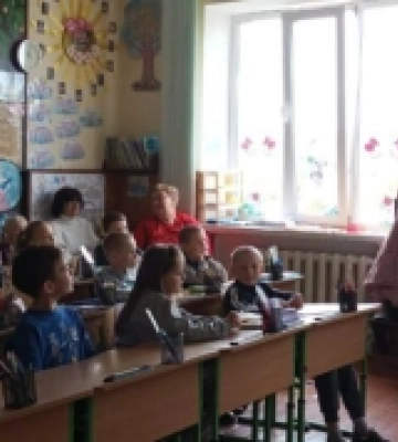 Ліцеїстів з Волині навчали правил мінної безпеки