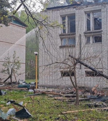 Російські безпілотники атакували прикордоння Сумщини, є пошкодження