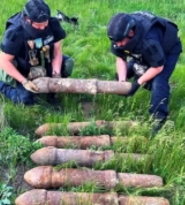 На Кіровоградщині сапери ДСНС знищили фугасні реактивні міни часів Другої світової війни