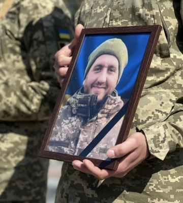 З військовим Ярославом Стрихарчуком попрощалися у Рівному