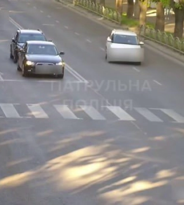 Їхав п&#039;яним по зустрічній: у Луцьку знайшли водія, який порушив усі правила. Відео