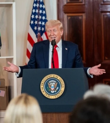 Трамп закликав Україну негайно погодитись на перемовини з Росією
