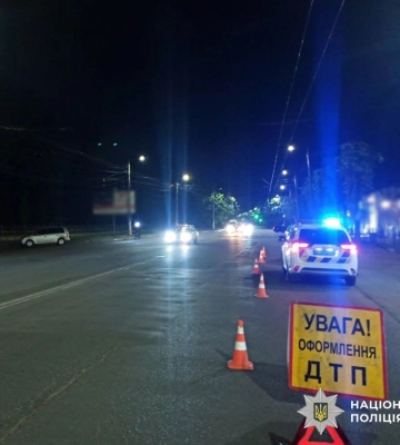 У Житомирі під колеса легковика потрапив необачний літній пішохід, - поліція