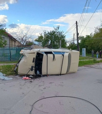 У місті на Волині  водій в'їхав в електроопору