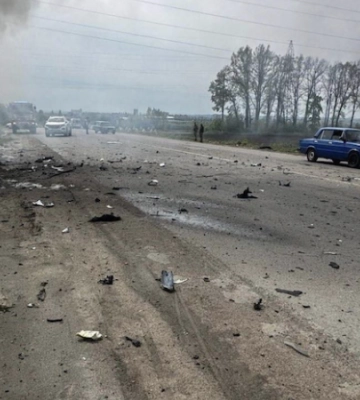 Росія атакувала в Сумській області авто енергетиків. Загинула людина, поранені троє Росія атакувала в Сумській області авто енергетиків. Загинула людина, поранені троє