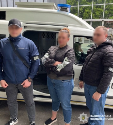 Брала $6 тыс. за фиктивные диагнозы для военнообязанных: в Киеве разоблачена женщина. ФОТОРЕПОРТАЖ