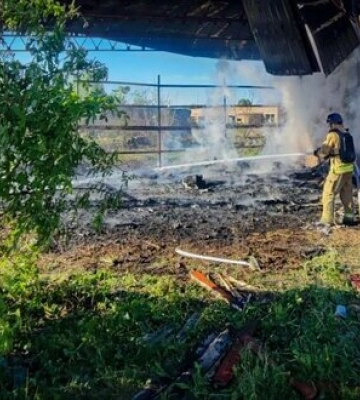 На Сумщині рятувальники дістали з-під завалів жінку після бомбардування
