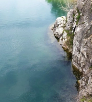 У Дніпід підлітки знімали на відео чоловіка, який потонув у водоймі. Поліція встановлює «операторів»