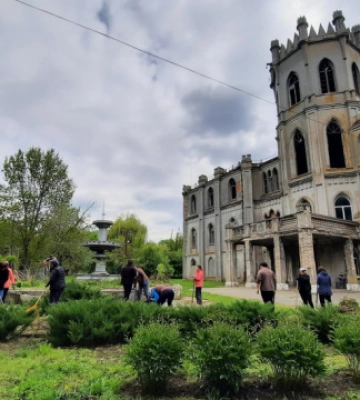 У маєтку Терещенків на Житомирщині провели масштабну толоку