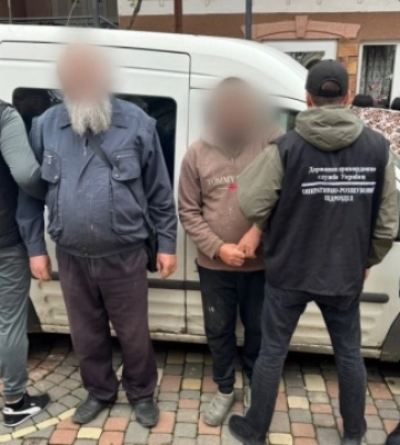 На Закарпатті взяли під варту двох служителів УПЦ МП, які переправляли чоловіка через кордон