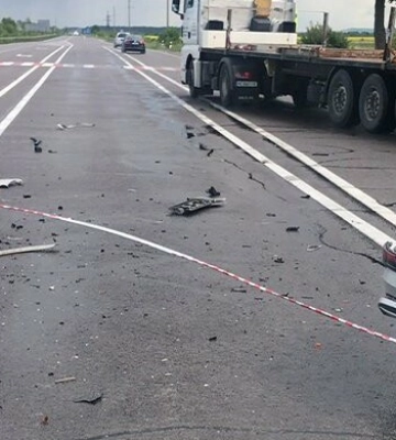 На Львівщині зіткнулись Audi та мікроавтобус: 67-річного водія забрала швидка