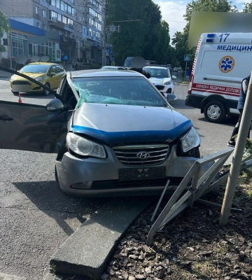 У поліції розповіли деталі аварії на бульварі Шевченка у Черкасах (ФОТО)