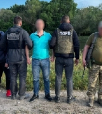 На електрокарі до кордону: на Одещині викрили схему незаконного переправлення чоловіків через кордон