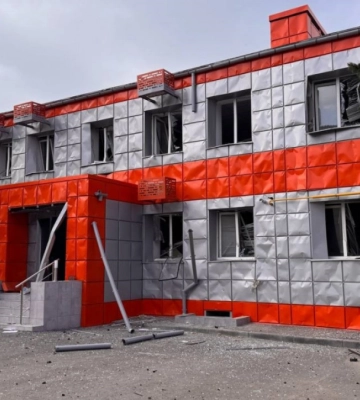 Украинские дроны атаковали асфальтобетонный завод в Луганске