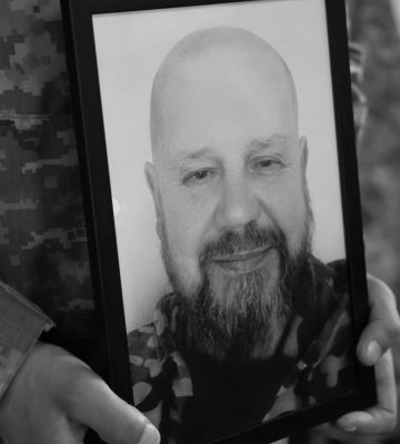 Захищав Україну з першого дня повномасштабного вторгнення: у Луцькому районі попрощалися з Героєм Леонідом Клехою