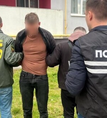 Через границу - за $20 тысяч: во Львове раскрыта схема незаконной переправки лиц, - ГПСУ. ФОТОрепортаж