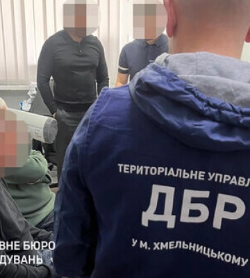 Разоблачен руководитель колонии в Житомирской области, который выплачивал зарплату отсутствующим на работе сотрудникам, - ГБР. ФОТО