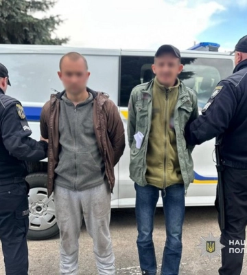 На Чернігівщині затримали чоловіків, які погрожували правоохоронцям розправою та чинили опір при затриманні На Чернігівщині затримали чоловіків, які погрожували правоохоронцям розправою та чинили опір при затриманні