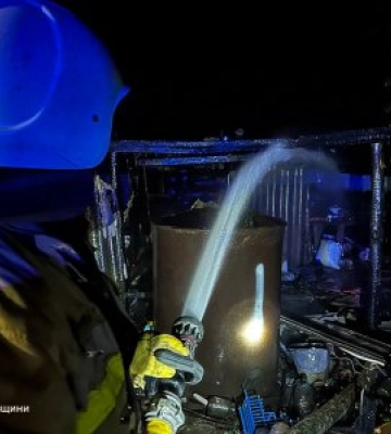 7 травня та в ніч проти 8 на Миколаївщині двічі горіли господарчі споруди