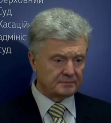Суд удовлетворил ходатайство Порошенко об истребовании оснований для введения санкций против него Суд удовлетворил ходатайство Порошенко об истребовании оснований для введения санкций против него