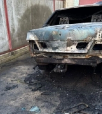 Через давні образи на брата підпалив його автівку: жителя Одеського району викрили в умисному знищенні чужого майна