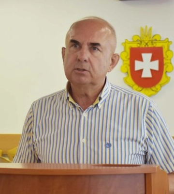 «Неадекватні» премії: ректора медичної академії у Рівному знову відсторонять