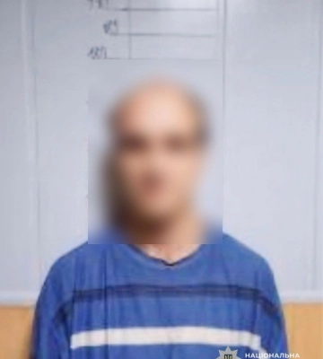 У Дніпрі до поліції потрапив злодюга, який побив та пограбував літню жінку