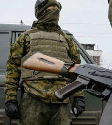 810-я бригада морской пехоты РФ в Севастополе покидает свои казармы