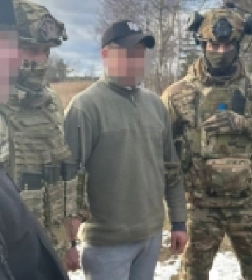 Hа Рівненщині судитимуть правоохоронця за нелегальне переправлення військовозобов&#039;язаних до Білорусі