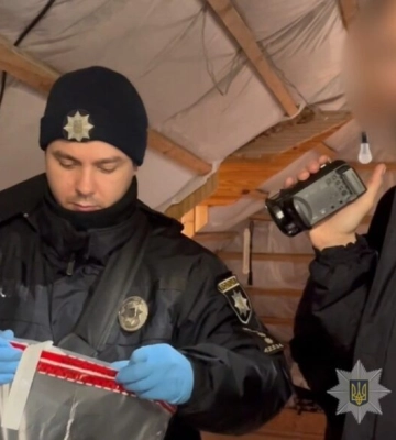 Троє жителів Одещини зберігали вдома вогнепальну зброю: усі понесуть кримінальну відповідальність