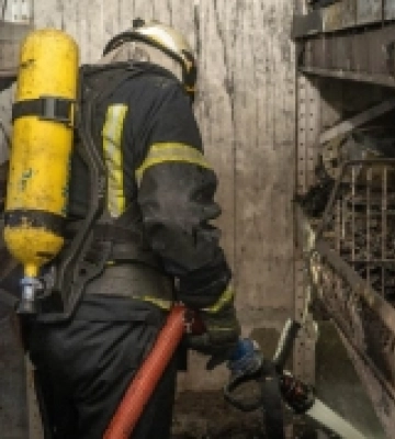 У Пересипському районі Одеси сталася пожежа на складі — загорілася оргтехніка
