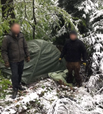 У Карпатах затримали двох втікачів з Дніпропетровщини