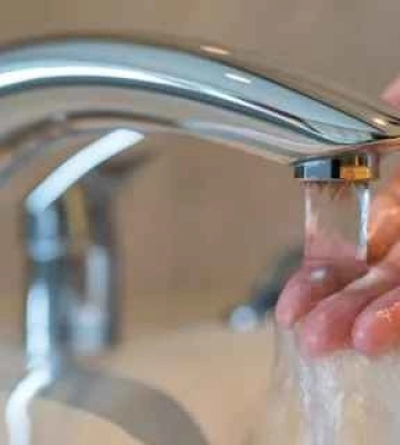 Комунальники Києва спростували інформацію про відключення гарячої води влітку