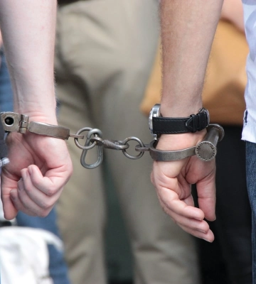Мобілізований смикнув кермо: у Києві автомобіль ТЦК потрапив у ДТП, є травмовані