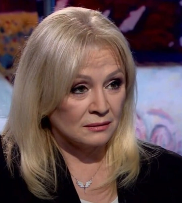 Воронки и простреленный забор, Аурика Ротару рассказала, что сделали российские оккупанты с ее домом Воронки и простреленный забор, Аурика Ротару рассказала, что сделали российские оккупанты с ее домом