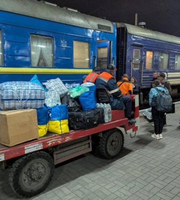 У зоні активних бойових дій на Донеччині залишаються 180 дітей