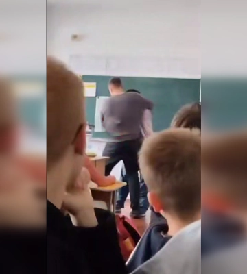 Учениця в Рівному вдарила вчителя циркулем у плече