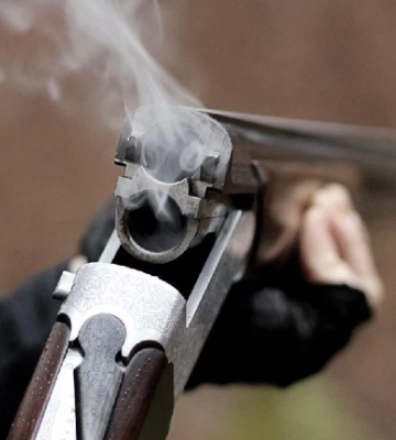 У Львові чоловік з рушниці стріляв по вікнах сусіднього будинку