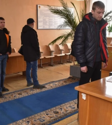 У Тростянці на Сумщині судили фейкового буддиста-ухилянта У Тростянці на Сумщині судили фейкового буддиста-ухилянта