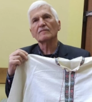 Миколаївський музей отримав у подарунок колекцію вишиванок, яким від 70 до 90 років